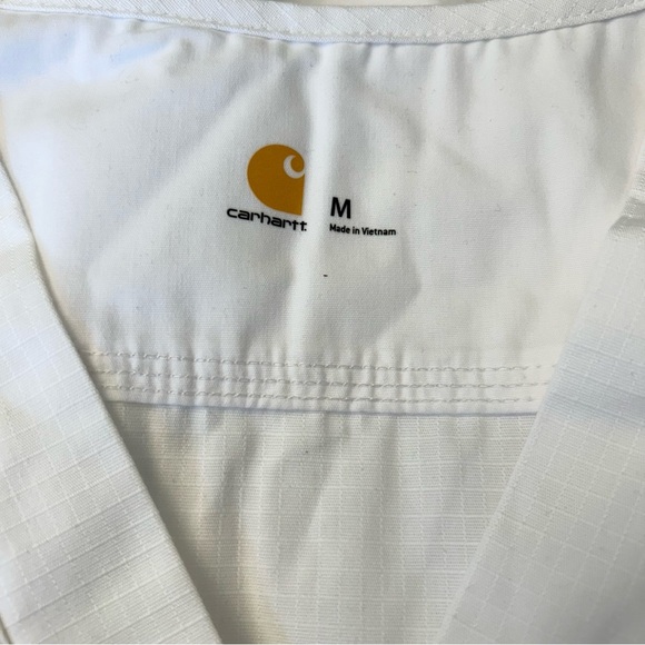 NWT- CARHARTT Scrubs Top - Picture 2 of 4